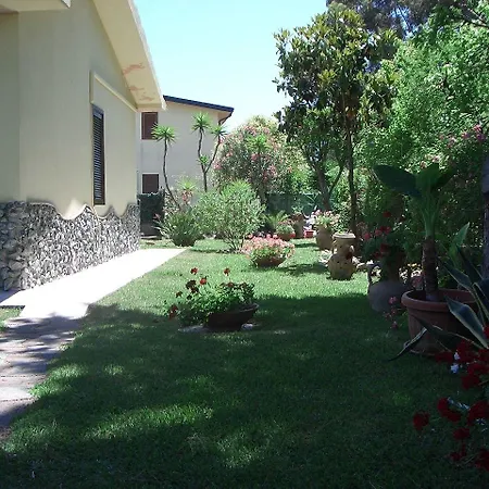 Sybaris *